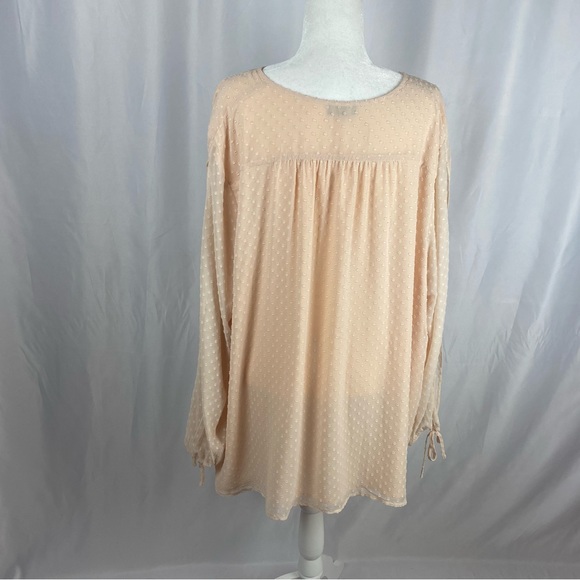 The Limited Peach Polka Dot Blouse with Side Slit Shoulders, Size 2X. - Picture 8 of 9